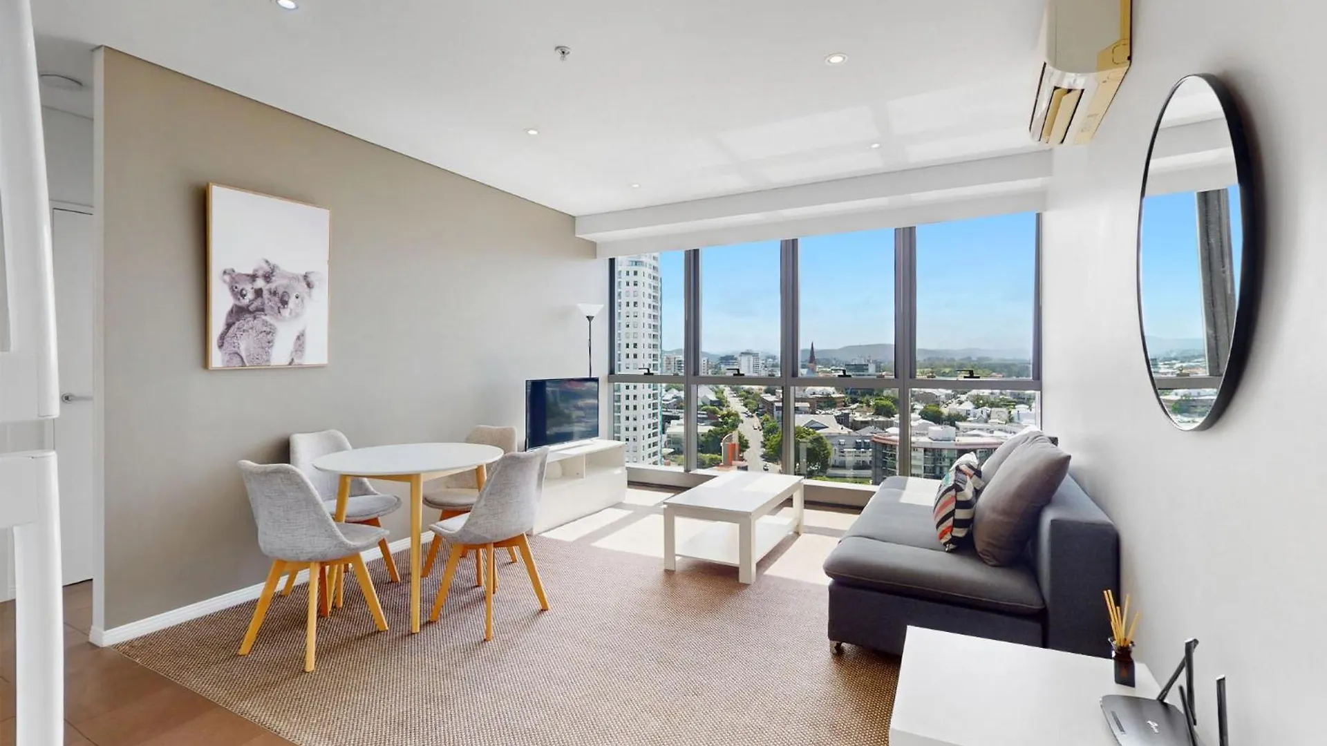 Prime Location City View Meriton Soleil Suite Brisbane